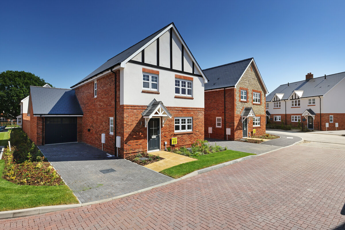 New Build Houses for Sale in Badshot Lea, Surrey Elivia Homes