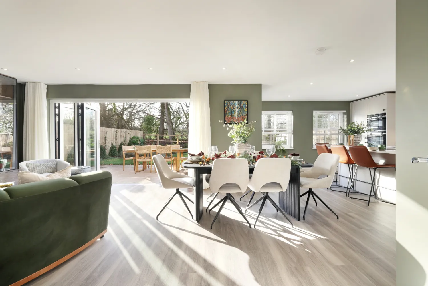 Kitchen / Dining / Family