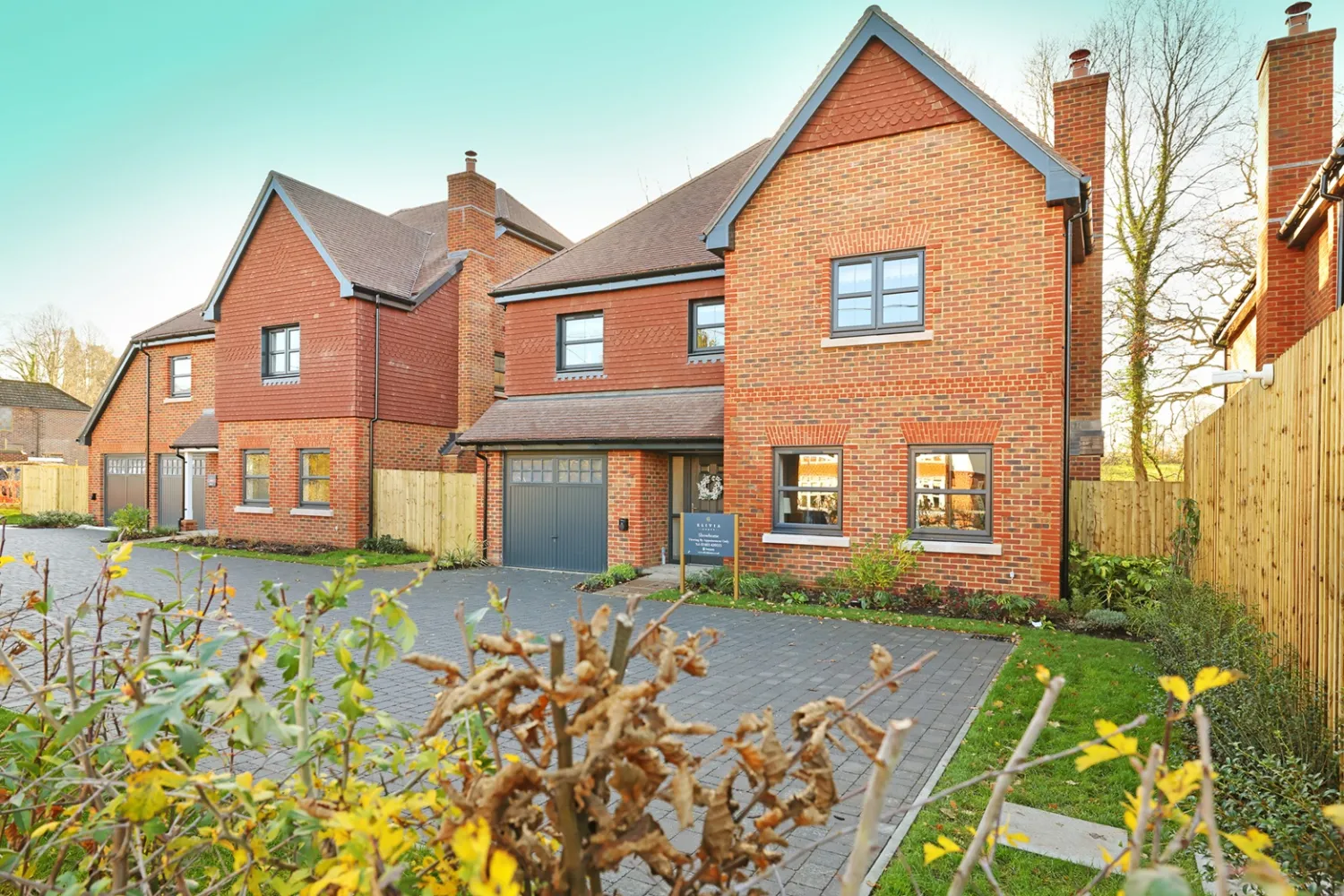 Oakland Grove Exterior