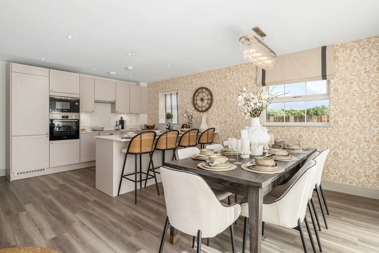 Kitchen / dining room