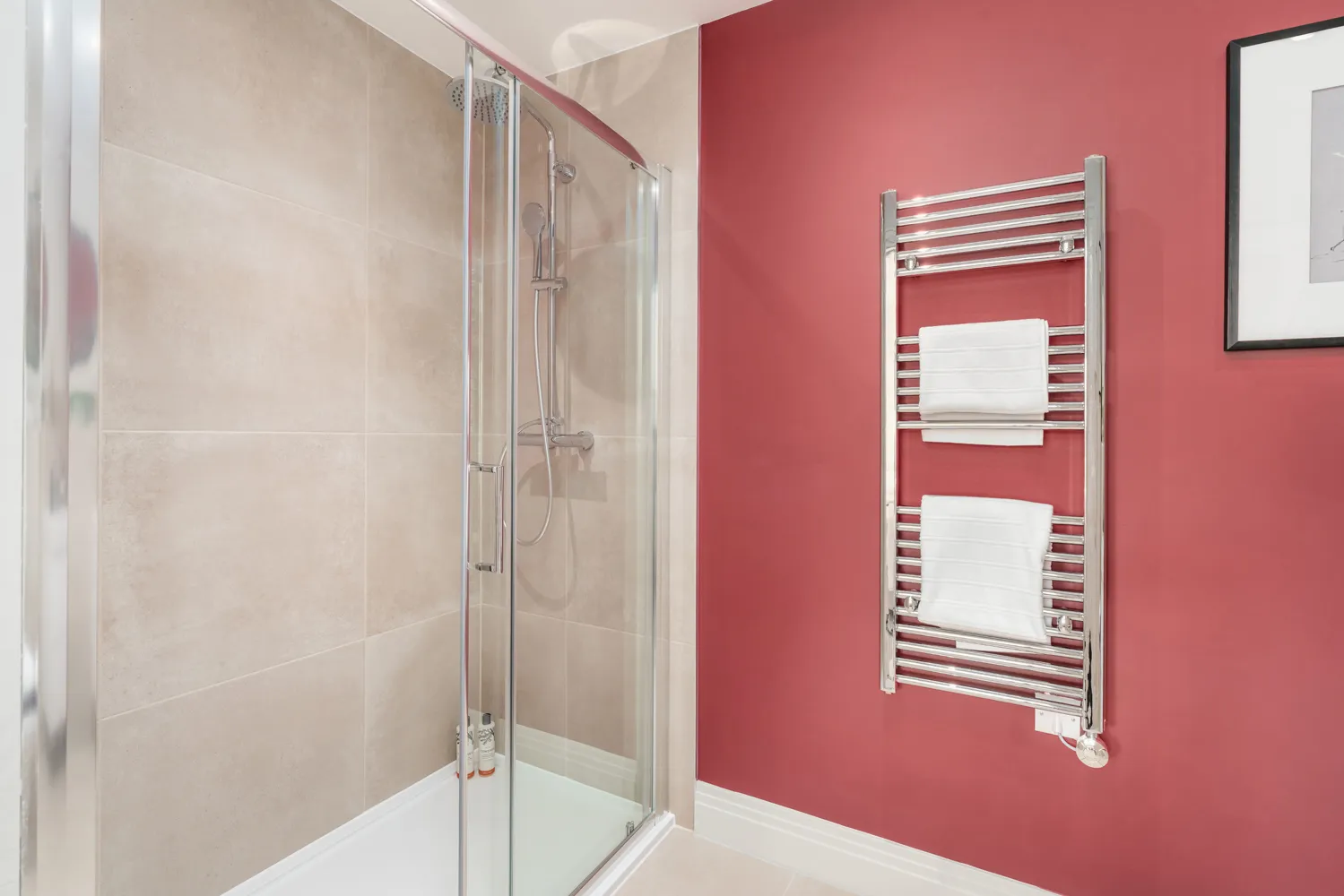 Bedroom 1 en-suite