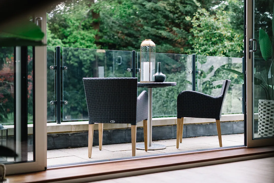 Lynbury balcony