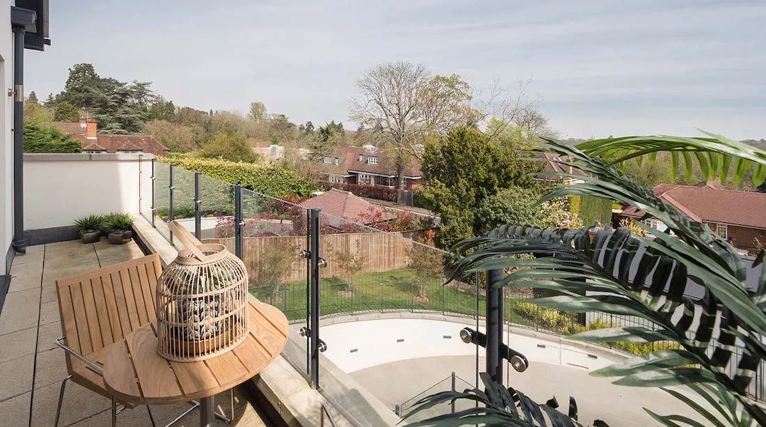 Lynbury balcony