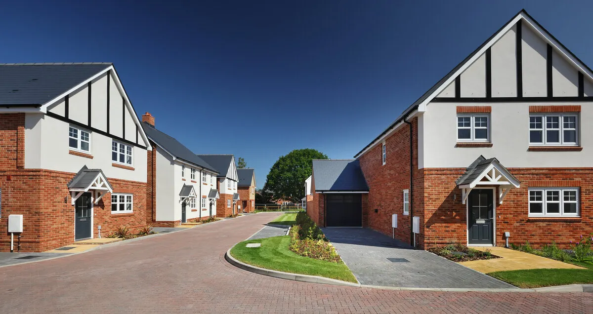 Plot exterior 