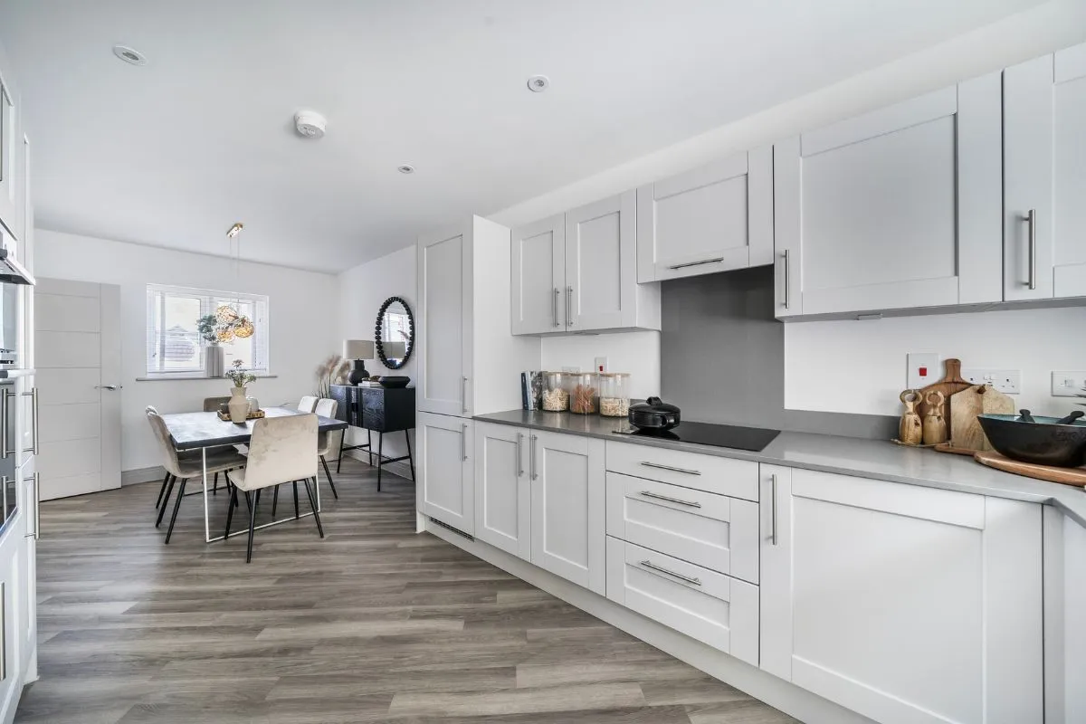kitchen diner plot 12