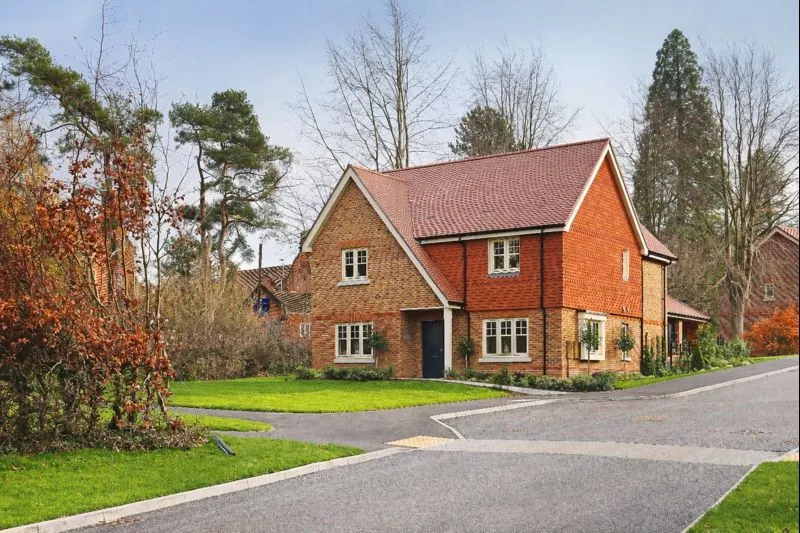 Headley Chase Plot 1