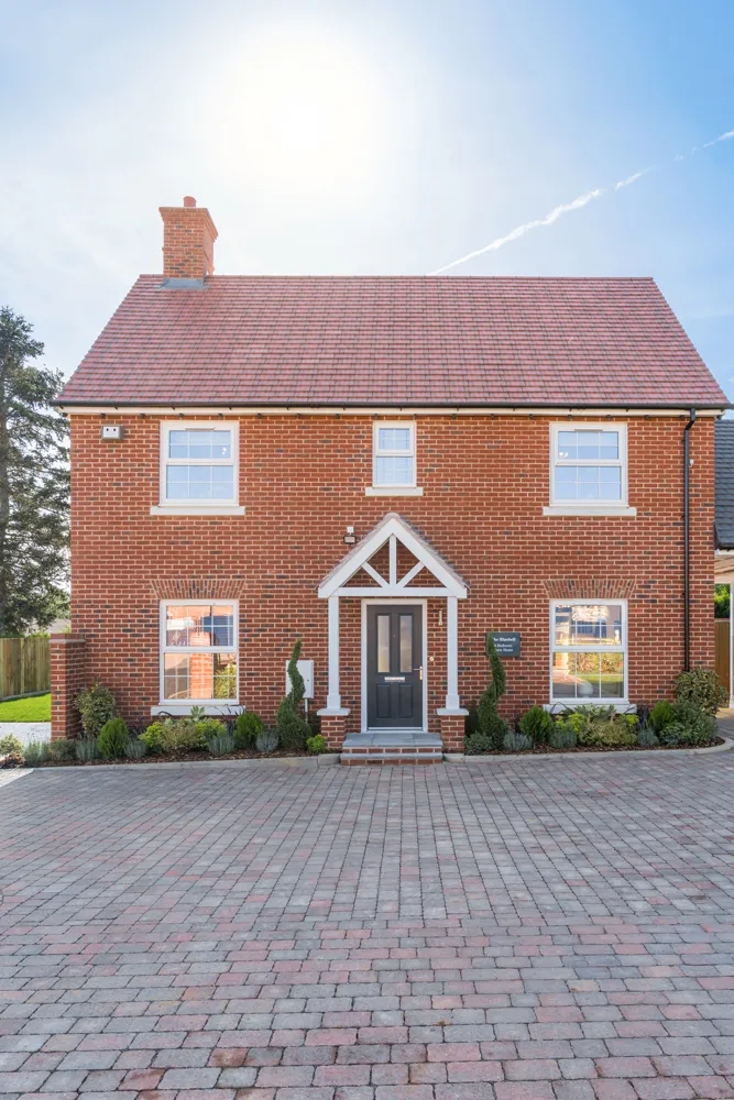 Plot 43